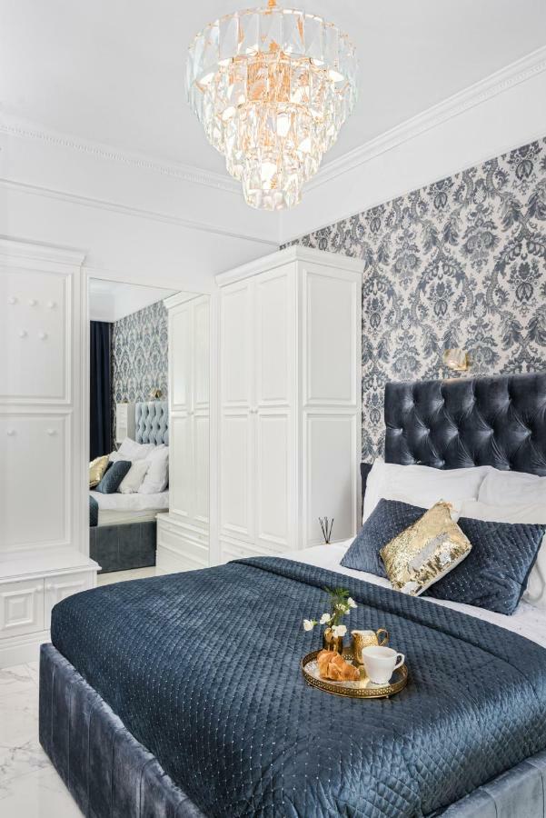Golden Fish - New Apartment - Old Town كراكوفيا المظهر الخارجي الصورة